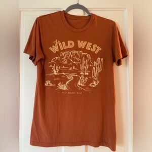 Keep Nature Wild t-shirt size small